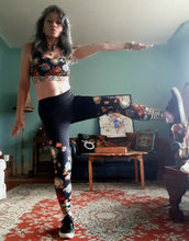 Load image into Gallery viewer, Shou Fish Compression Leggings
